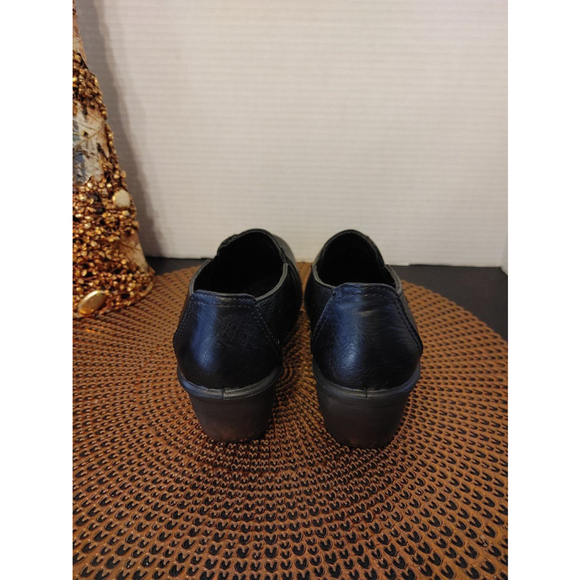 Easy Street size 7.5 - Picture 4 of 5